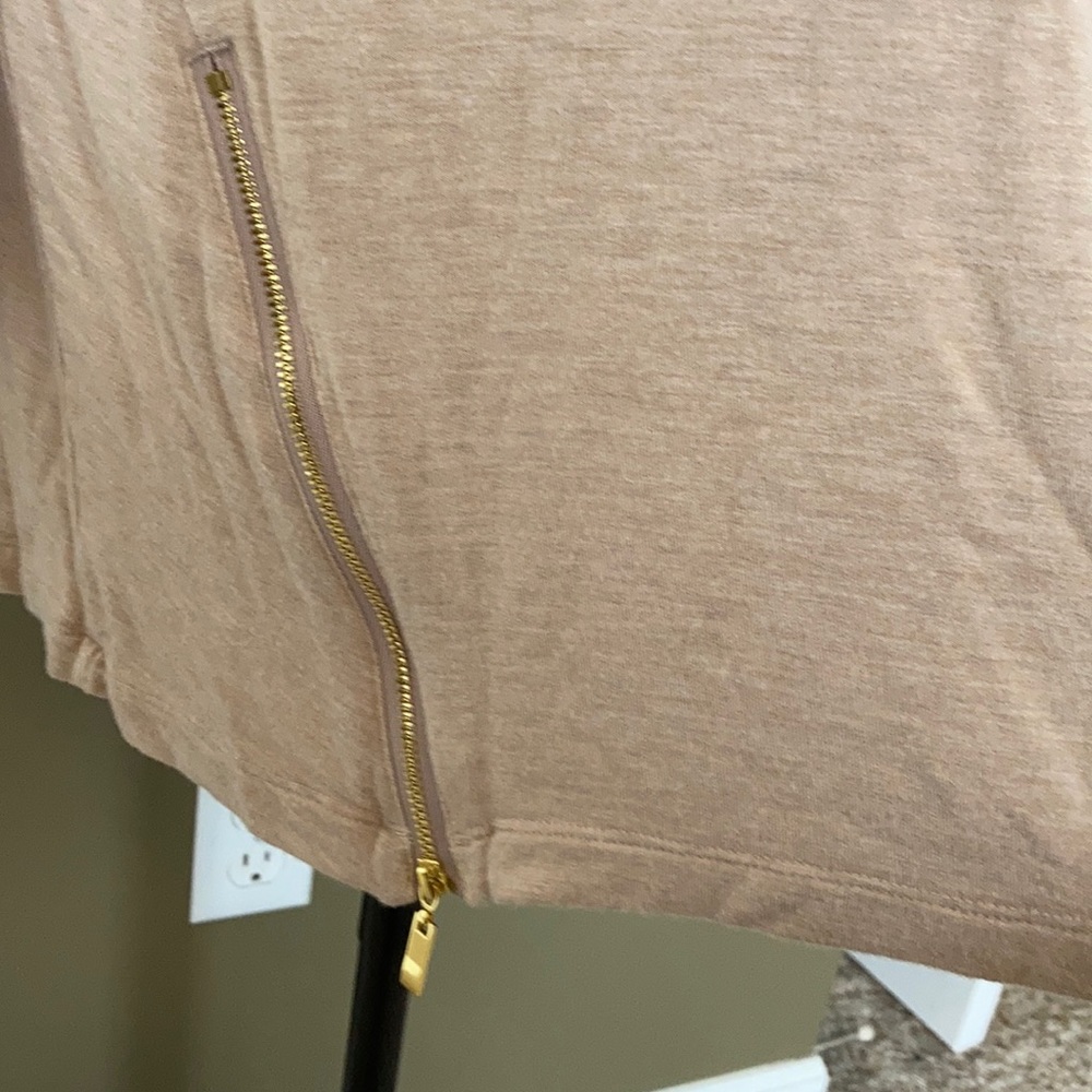 Tunic - Picture 2 of 5